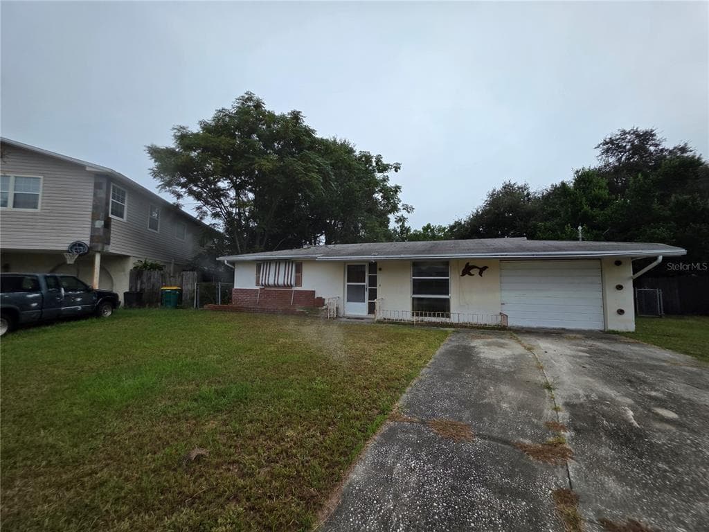 1746 DEBONAIR DRIVE HOLIDAY, FL 34690