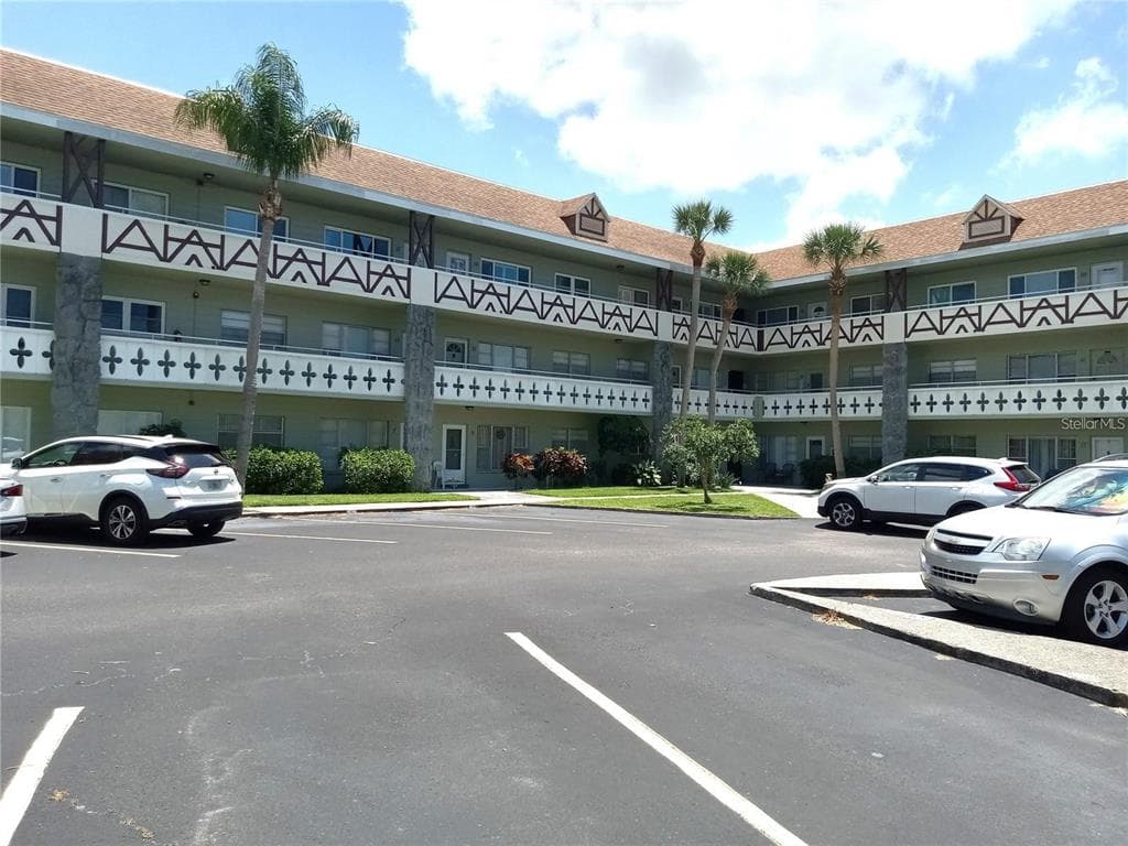 2447 ECUADORIAN WAY UNIT 11 CLEARWATER, FL 33763