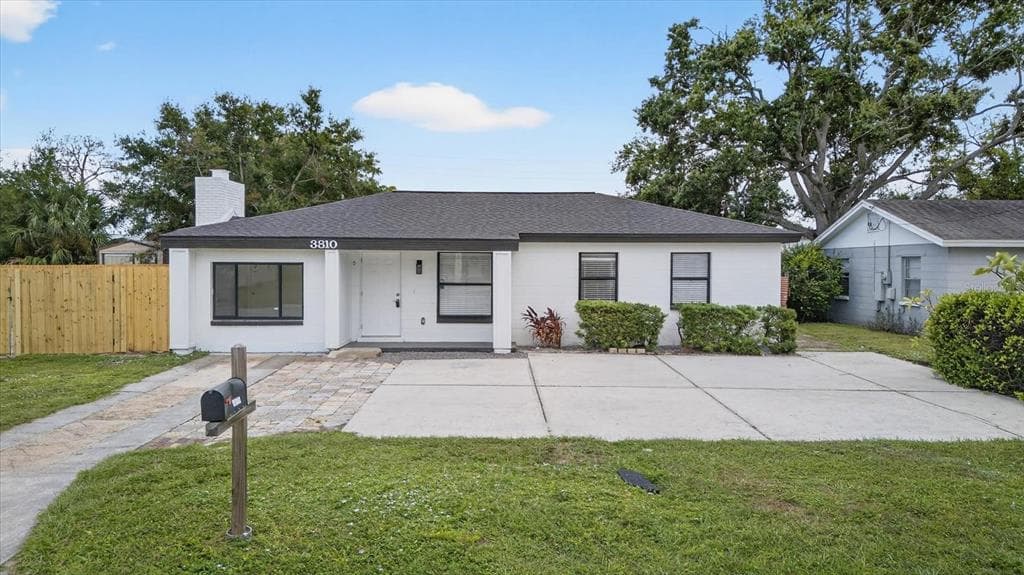 3810 W LEILA AVENUE TAMPA, FL 33616