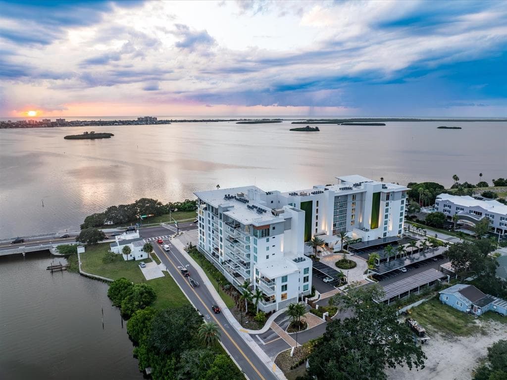 1020 SUNSET POINT ROAD UNIT 511