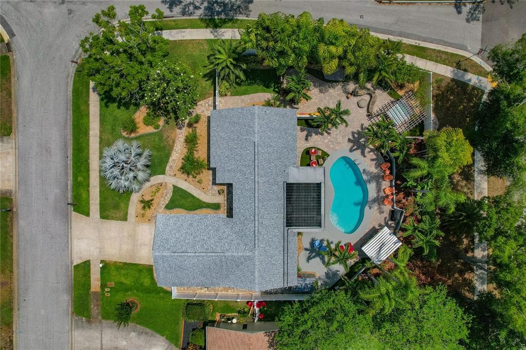808 RUSTIC OAKS DRIVE PALM HARBOR, FL 34684