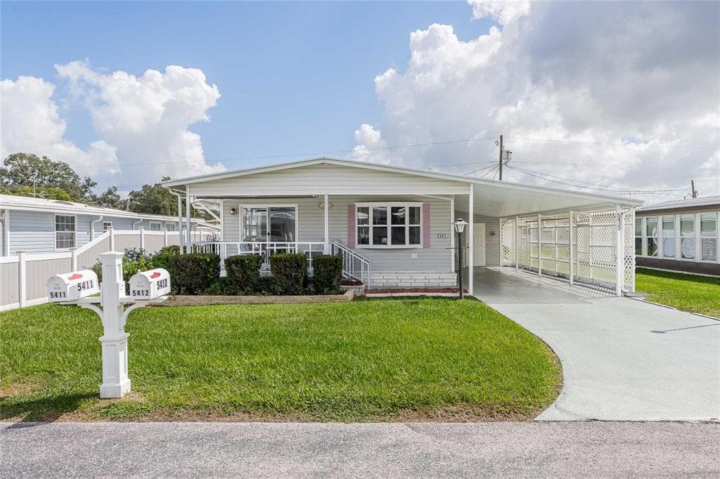 5412 AMANDA STREET ZEPHYRHILLS, FL 33542