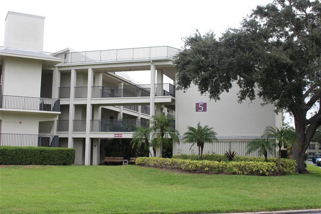 2700 BAYSHORE BOULEVARD UNIT 5306 DUNEDIN, FL 34698