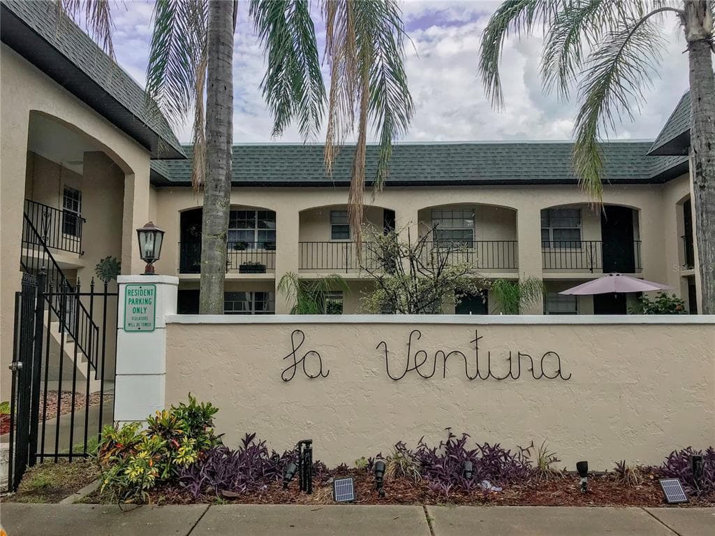 3718 W MCKAY AVENUE UNIT 206 TAMPA, FL 33609