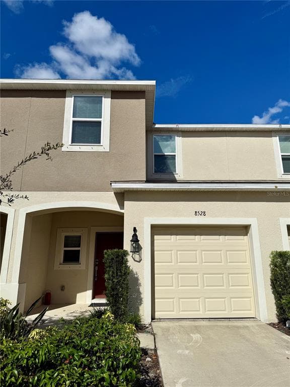 8528 LUNAR SKYE STREET