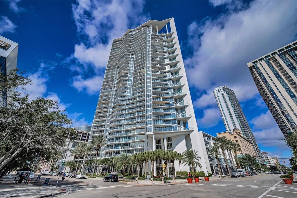 175 1ST STREET S UNIT 2604