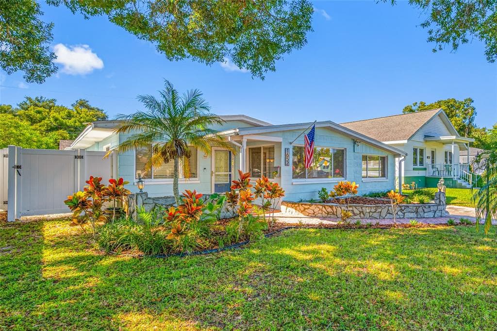 1652 24TH AVENUE N ST PETERSBURG, FL 33713