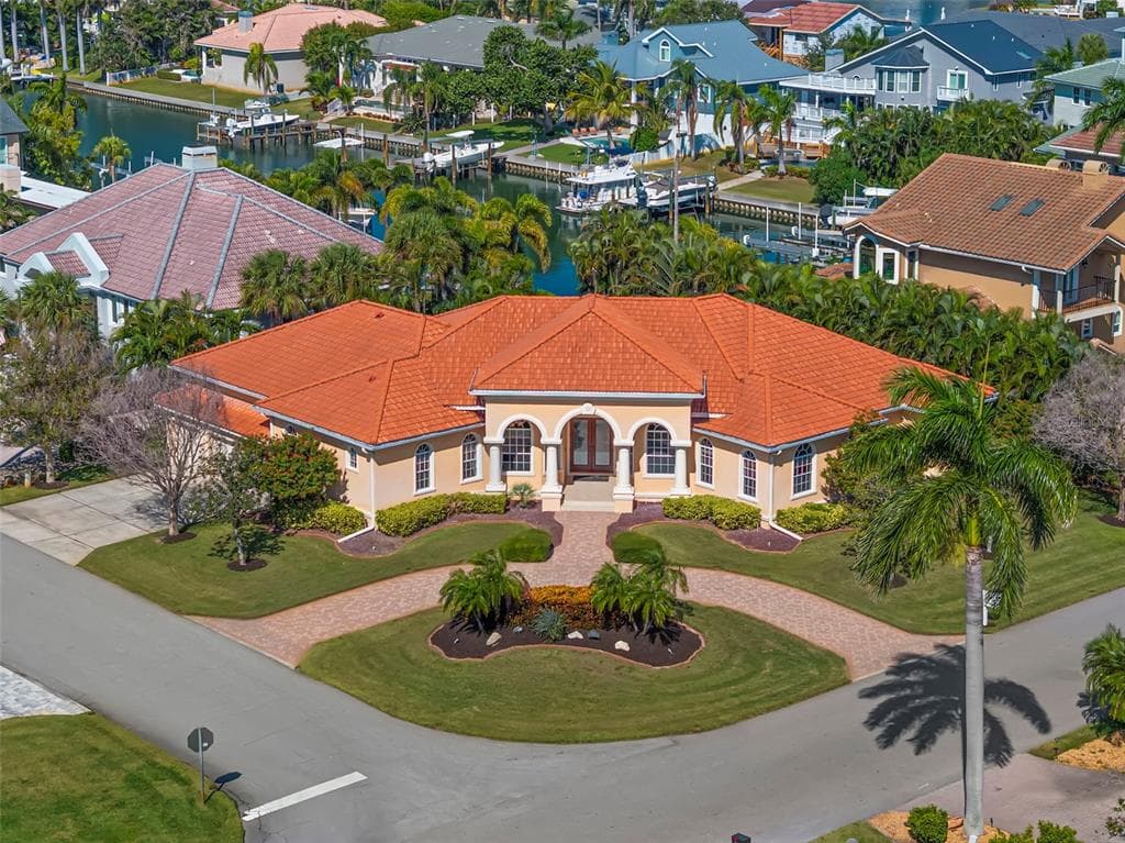 612 1ST AVENUE S TIERRA VERDE, FL 33715