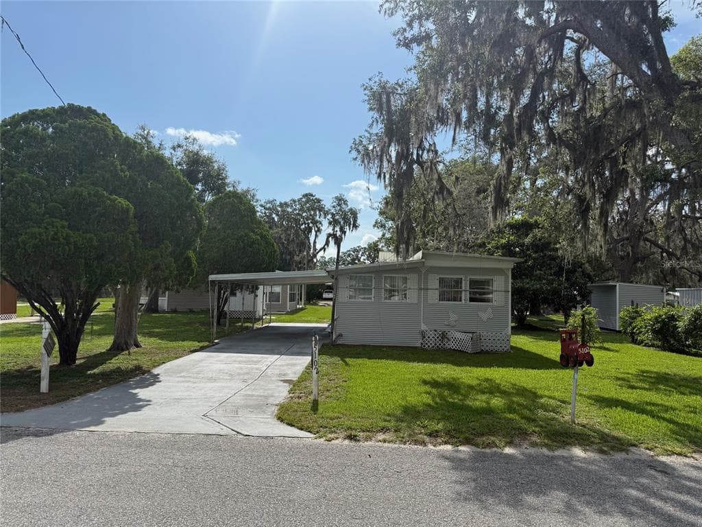 5102 HILL DRIVE ZEPHYRHILLS, FL 33542