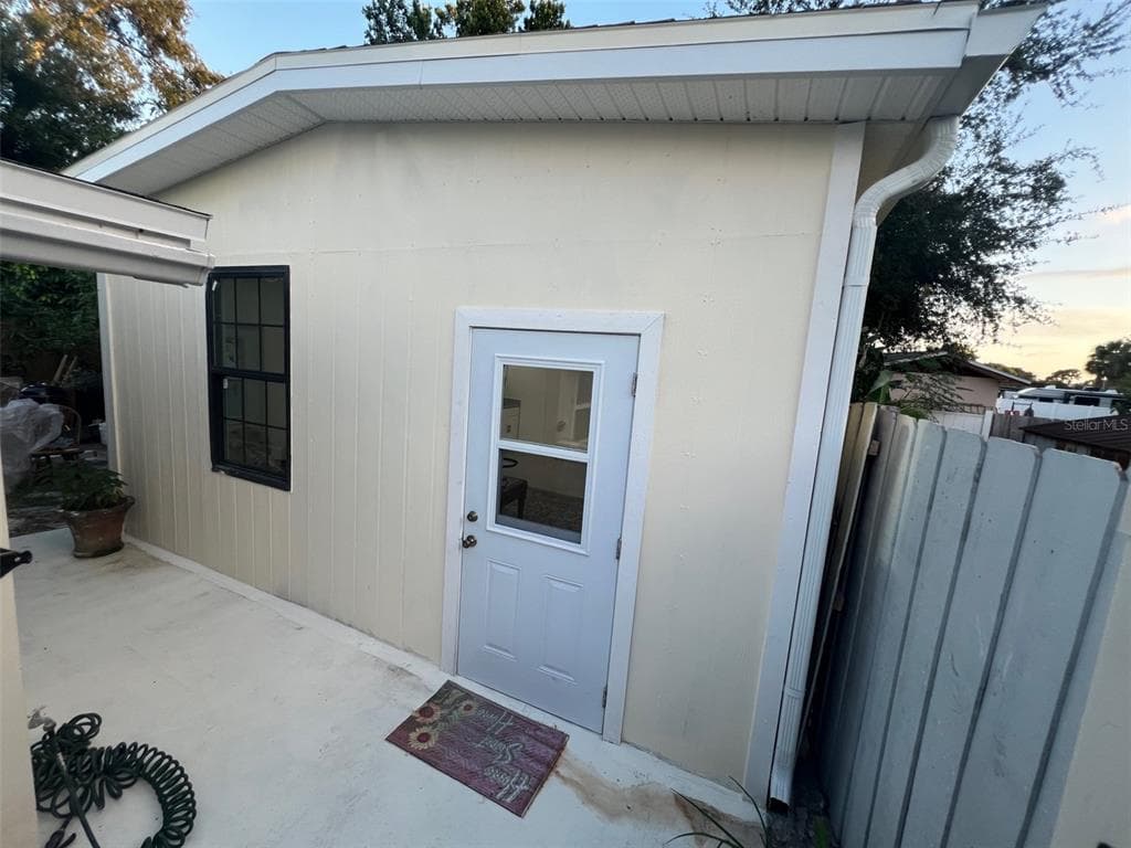 6441 WILLOW WOOD LANE TAMPA, FL 33634