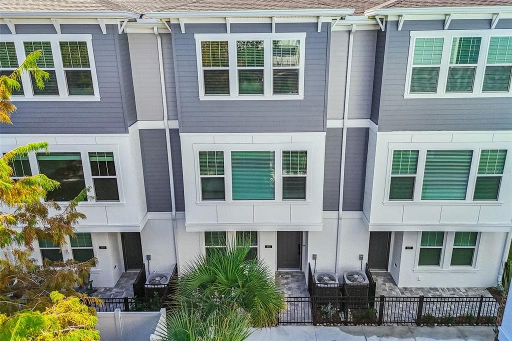 3133 4TH TERRACE N ST PETERSBURG, FL 33713