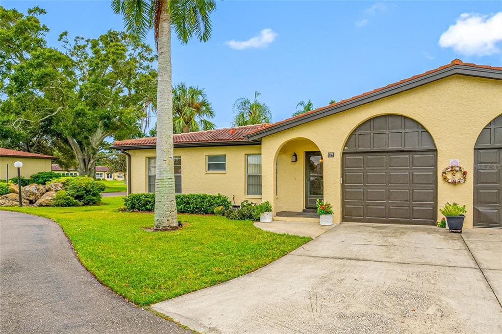 12200 VONN ROAD UNIT 8A LARGO, FL 33774