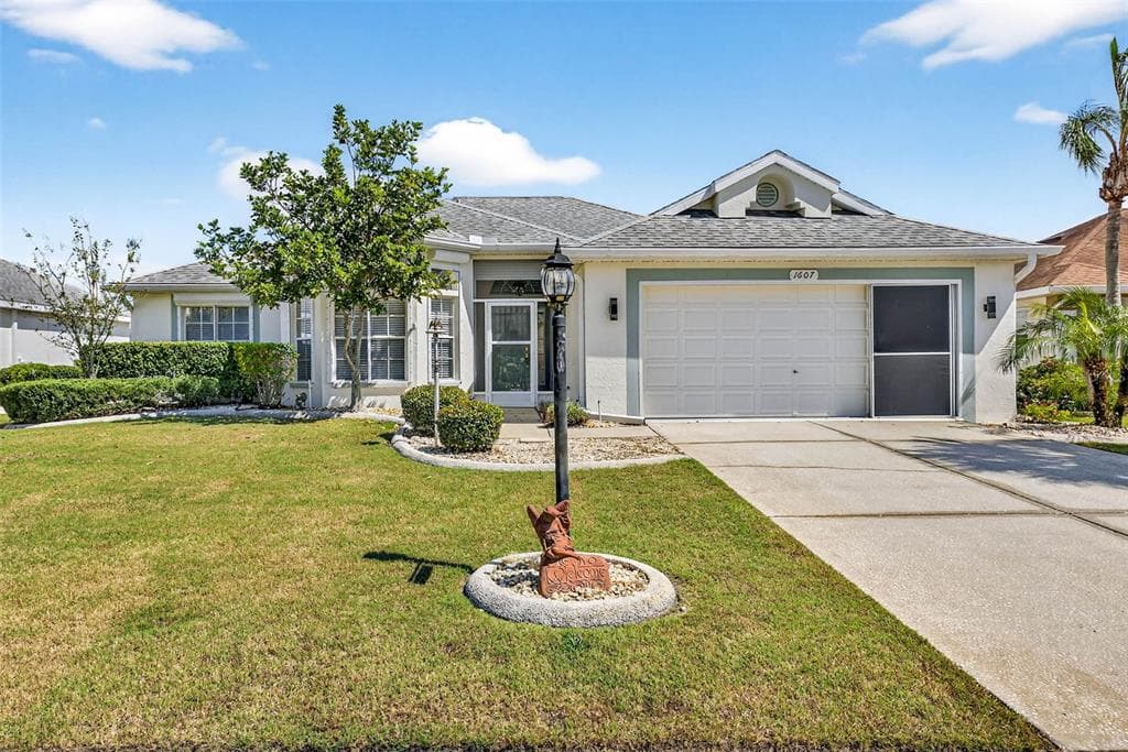 1607 ALEXANDER CROSSING WAY SUN CITY CENTER, FL 33573