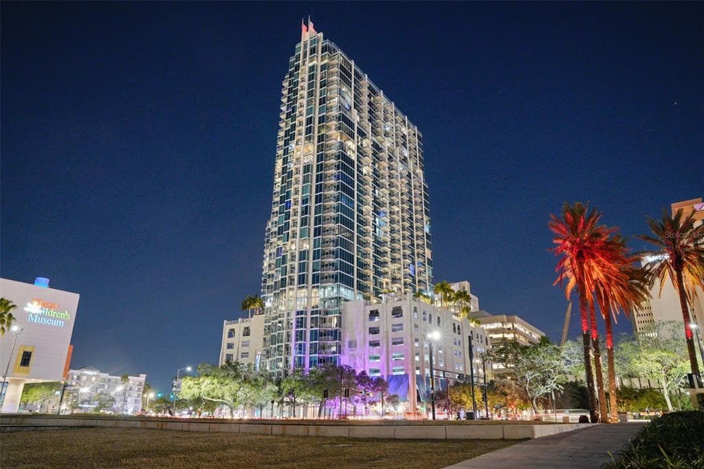 777 N ASHLEY DRIVE UNIT 1804 TAMPA, FL 33602
