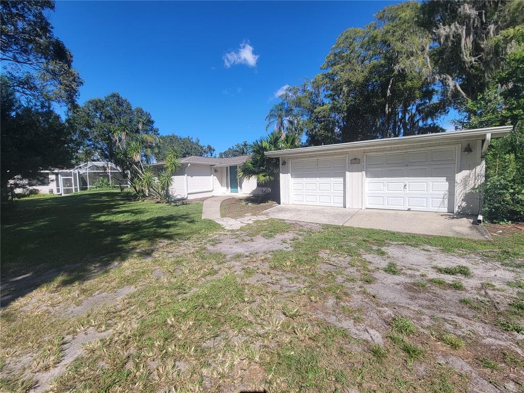 4642 ROBERTS ROAD LAND O LAKES, FL 34639