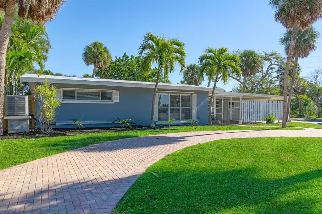 3903 BELLE VISTA DRIVE E ST PETE BEACH, FL 33706