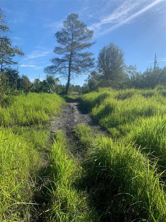 2701 METRO DRIVE RUSKIN, FL 33570