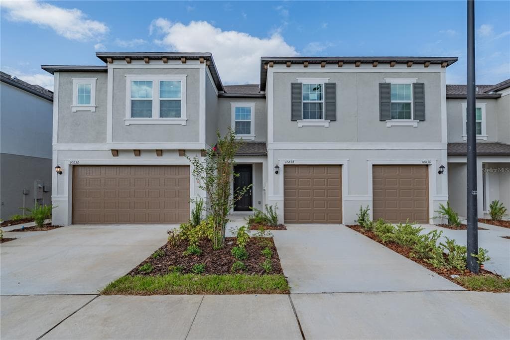 10834 FOWLERS BLUFF CT, TAMPA BLUFF TAMPA, FL 33647