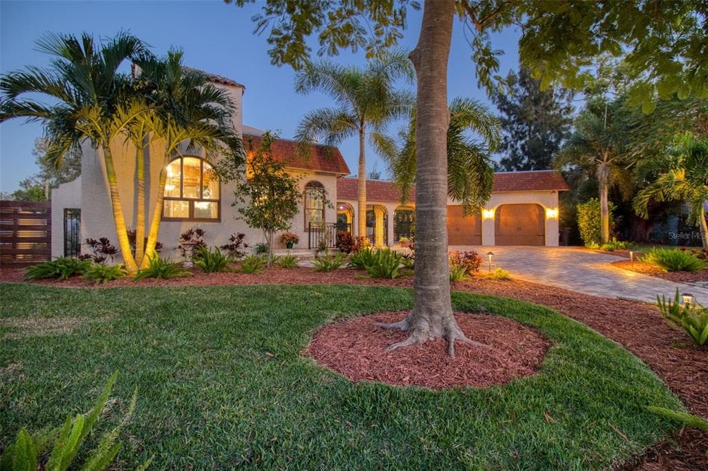 2037 BROADWAY CLEARWATER, FL 33755