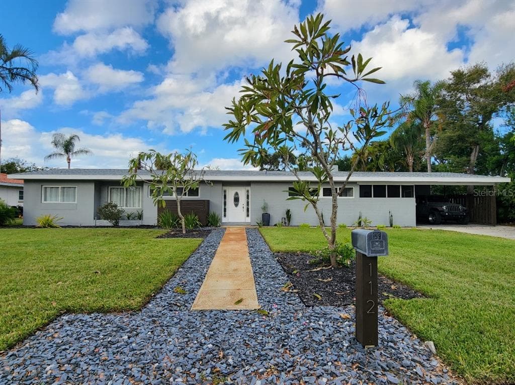 112 PALMETTO LANE