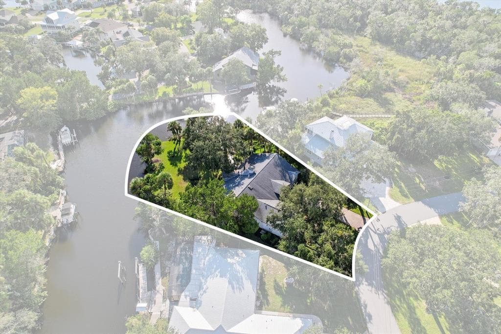 11950 W WATERWAY DRIVE HOMOSASSA, FL 34448