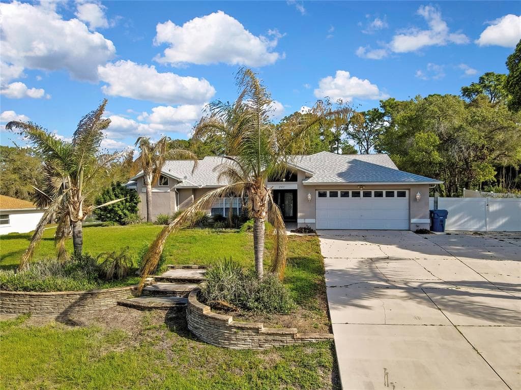 2571 RUNNING OAK COURT