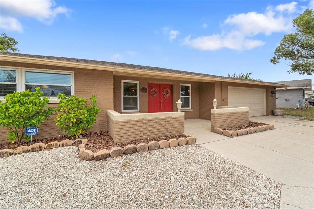 7517 SCOTTIE DRIVE PORT RICHEY, FL 34668