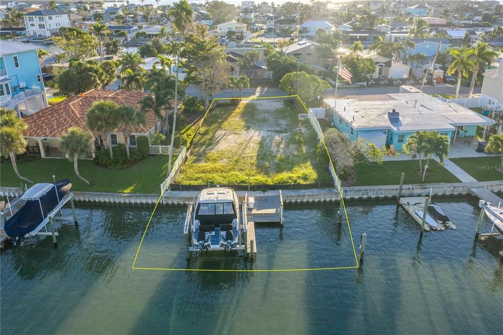 580 NORMANDY ROAD MADEIRA BEACH, FL 33708