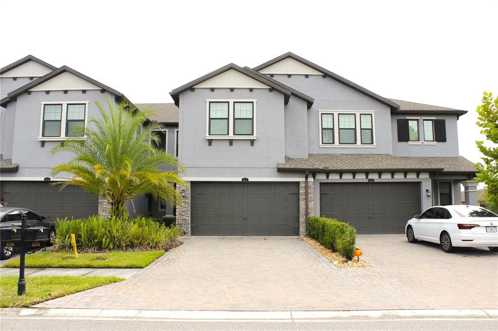 4596 ALMADA LANE WESLEY CHAPEL, FL 33543