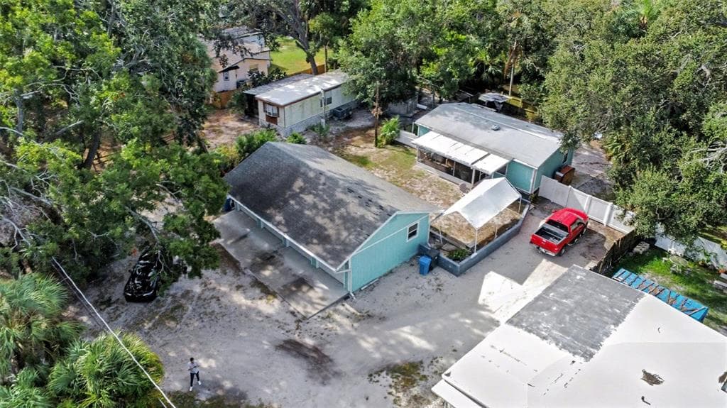 9302 MEMORIAL HIGHWAY TAMPA, FL 33615