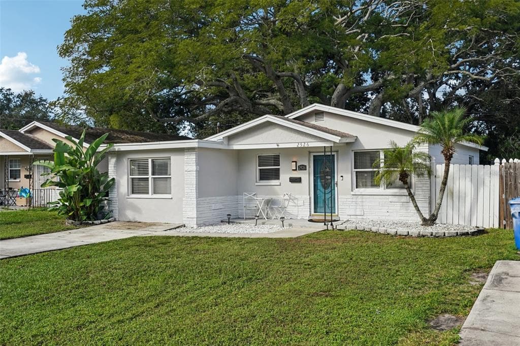 2526 29TH STREET N ST PETERSBURG, FL 33713