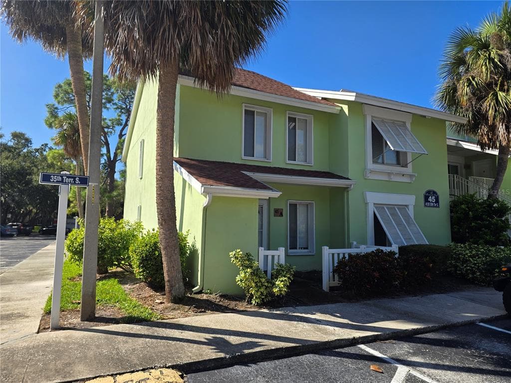 4120 35TH TERRACE S UNIT A ST PETERSBURG, FL 33711