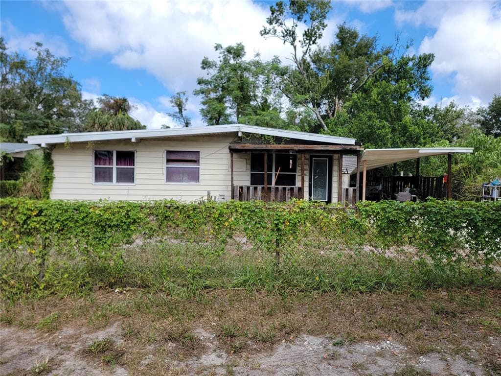 926 E 120TH AVENUE TAMPA, FL 33612