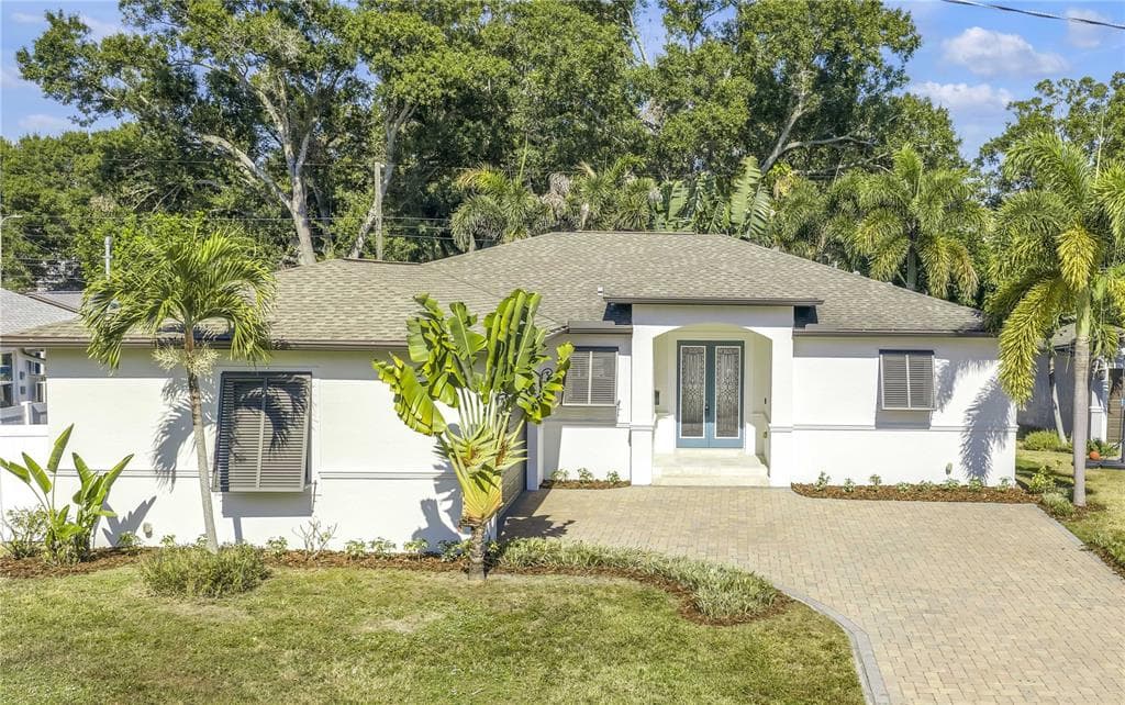 1235 50TH AVENUE N ST PETERSBURG, FL 33703