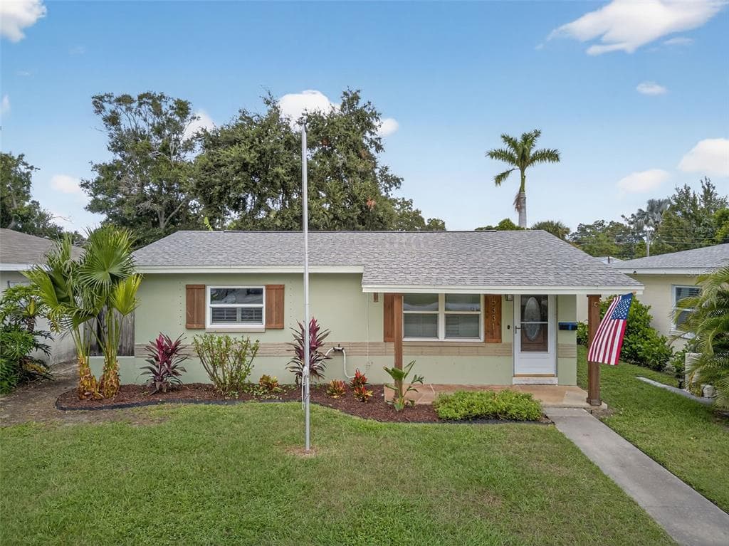 5331 BURLINGTON AVENUE N ST PETERSBURG, FL 33710