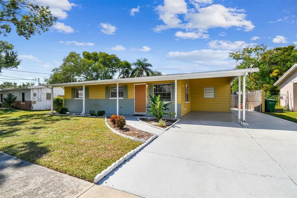 6407 S CAMERON AVENUE TAMPA, FL 33616