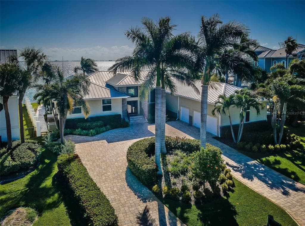 713 1ST AVENUE S TIERRA VERDE, FL 33715