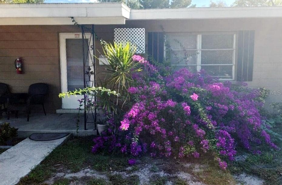 7317 46TH AVENUE N UNIT 5 ST PETERSBURG, FL 33709