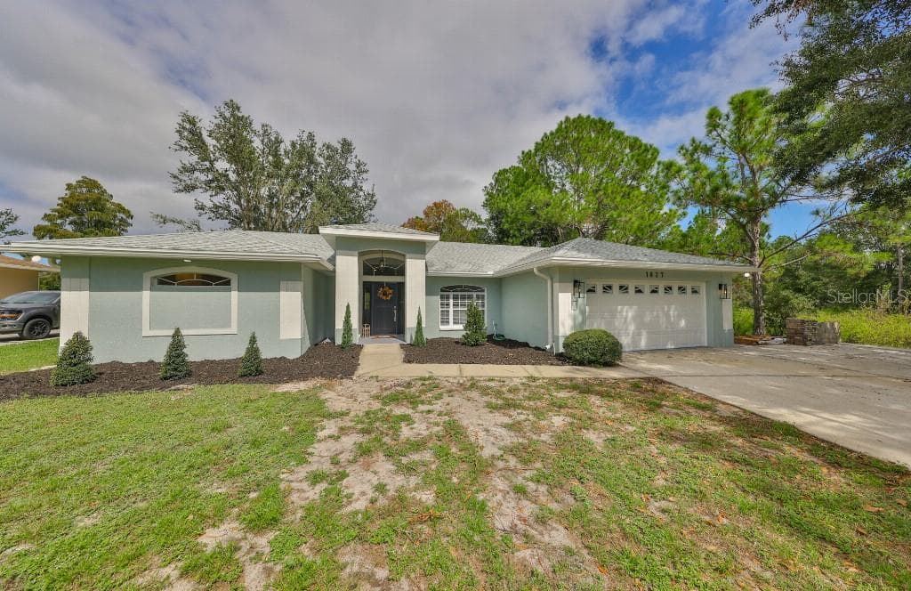 1827 KINSMAN WAY LAKELAND, FL 33809