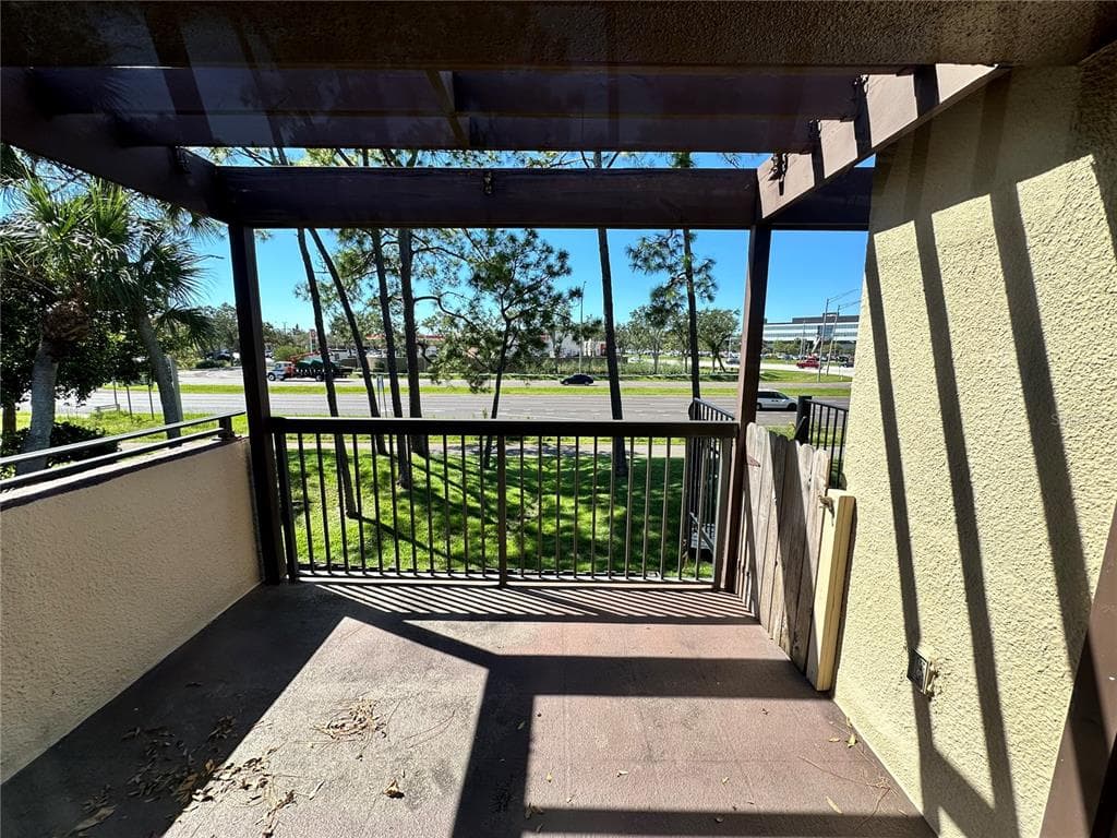 860 S VILLAGE DRIVE N UNIT 201 ST PETERSBURG, FL 33716