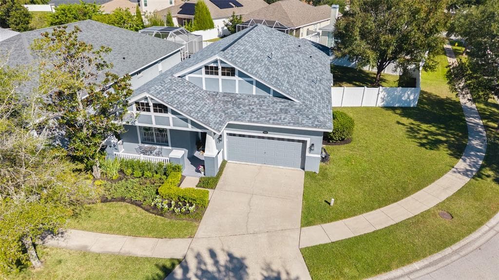 5011 SKY BLUE DRIVE LUTZ, FL 33558