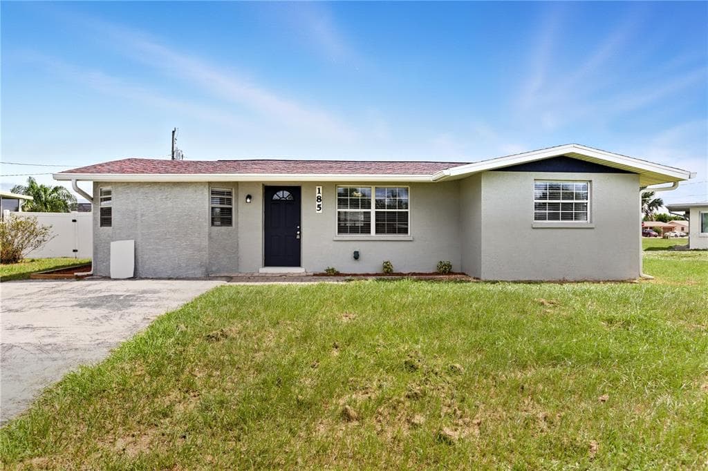 185 SALEM AVENUE NW PORT CHARLOTTE, FL 33952