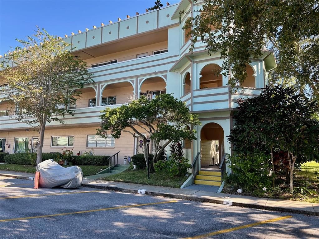 2286 NORWEGIAN DRIVE UNIT 64 CLEARWATER, FL 33763