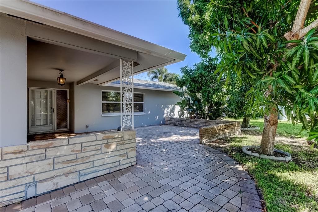 14233 102ND AVENUE N LARGO, FL 33774