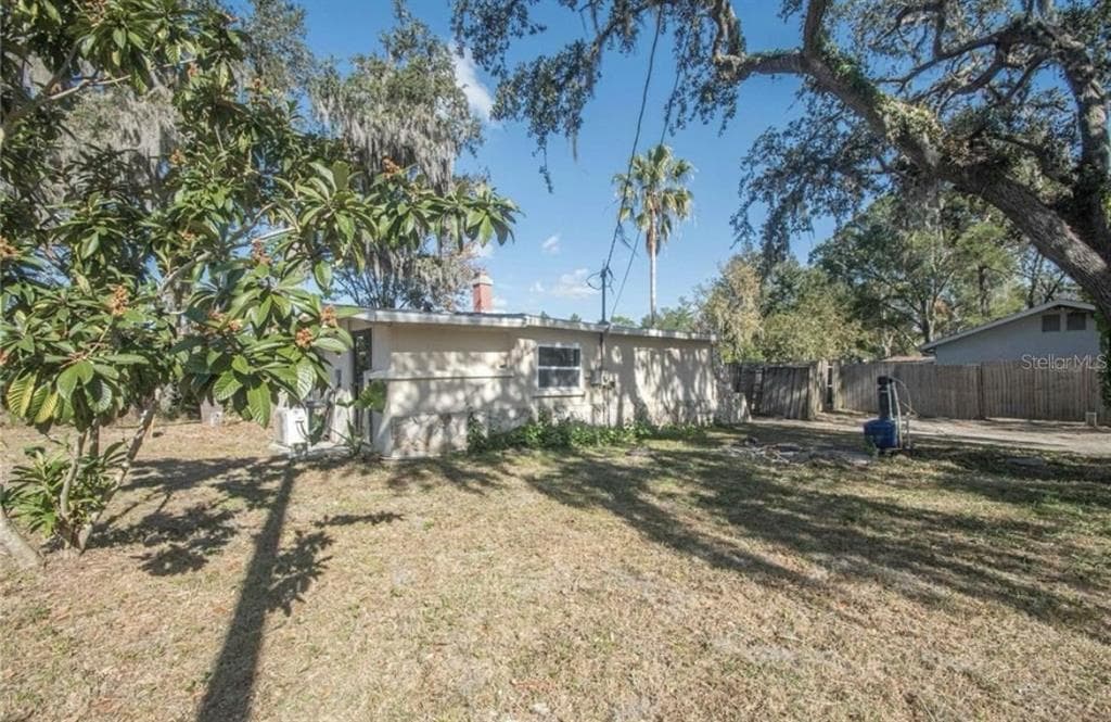 9541 ROUND LAKE DRIVE WEEKI WACHEE, FL 34613