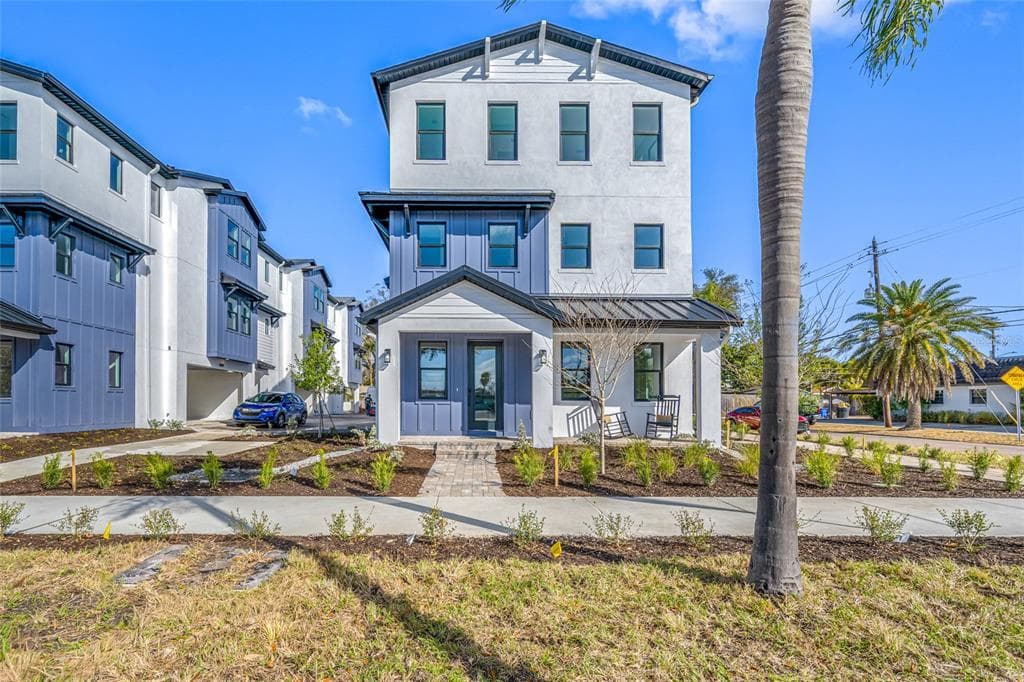 3001 1ST AVENUE N ST PETERSBURG, FL 33713