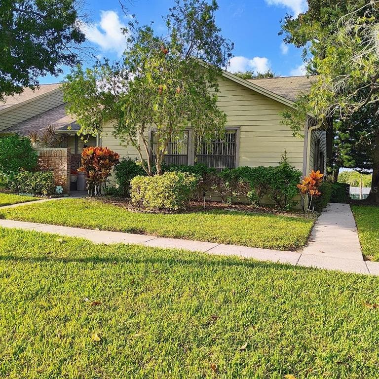 2454 BENTLEY DRIVE