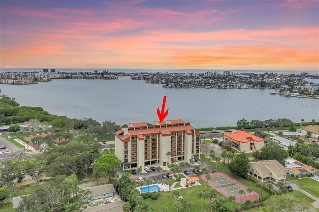 7037 SUNSET DRIVE S UNIT 601 SOUTH PASADENA, FL 33707