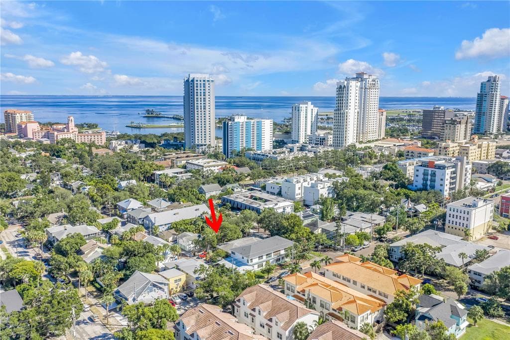 127 6TH AVENUE N ST PETERSBURG, FL 33701