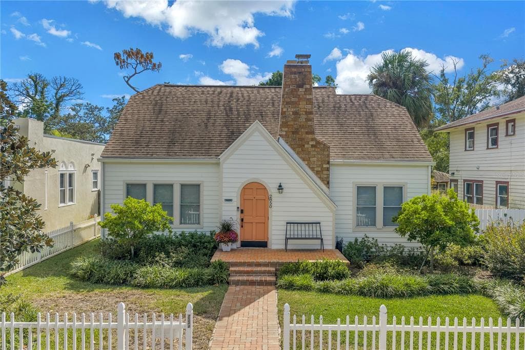 2850 DARTMOUTH AVENUE N ST PETERSBURG, FL 33713